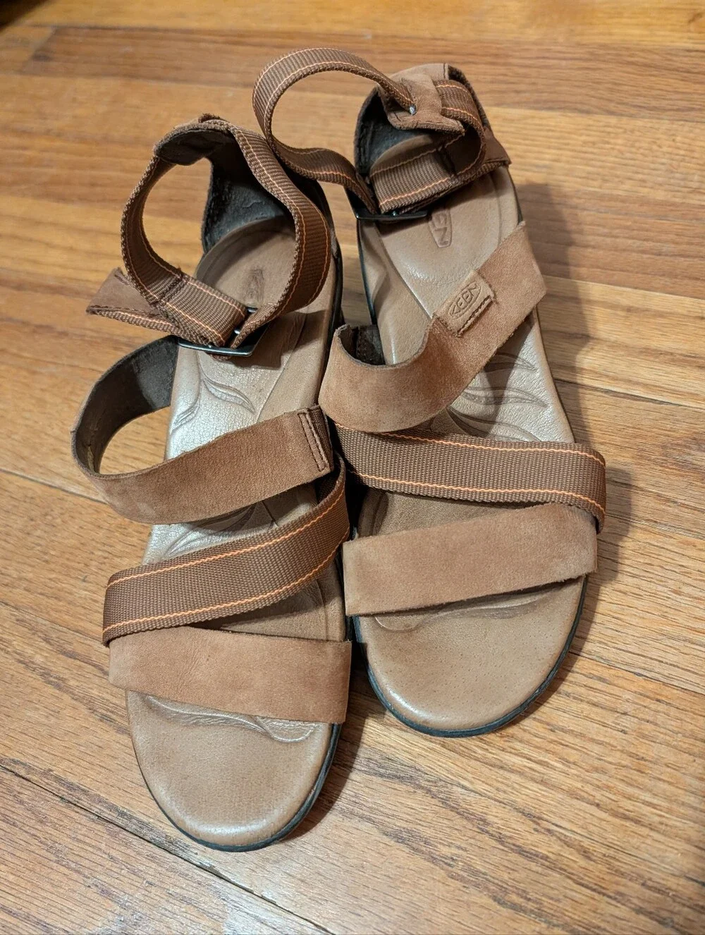 Keen Skyline Nubuck Tab And Brown Leather Wedge Sandals